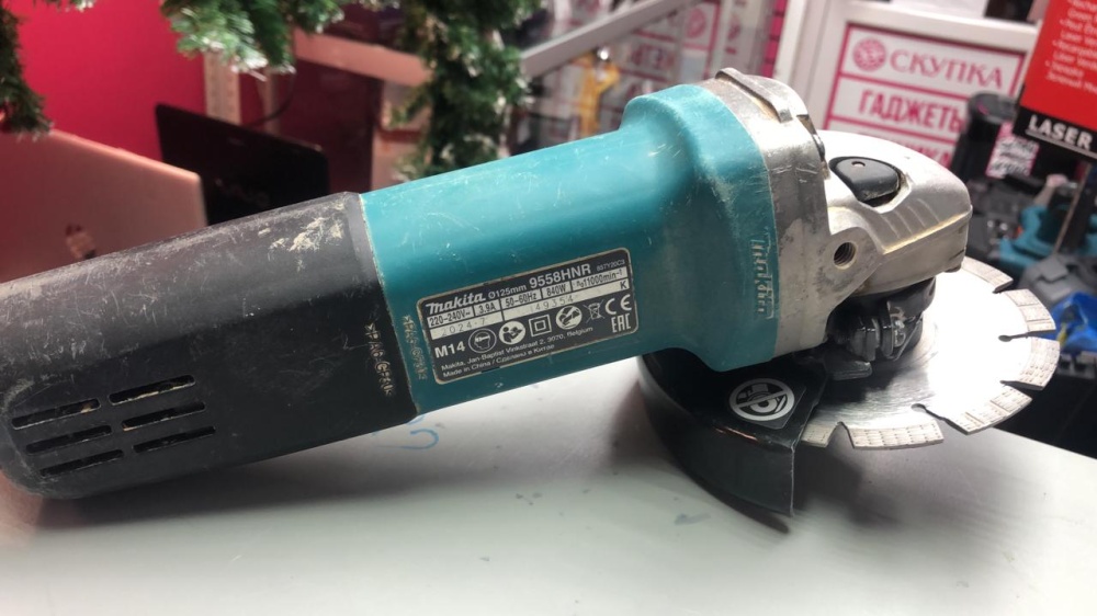 УШМ (Болгарка) Makita 9558 HNR